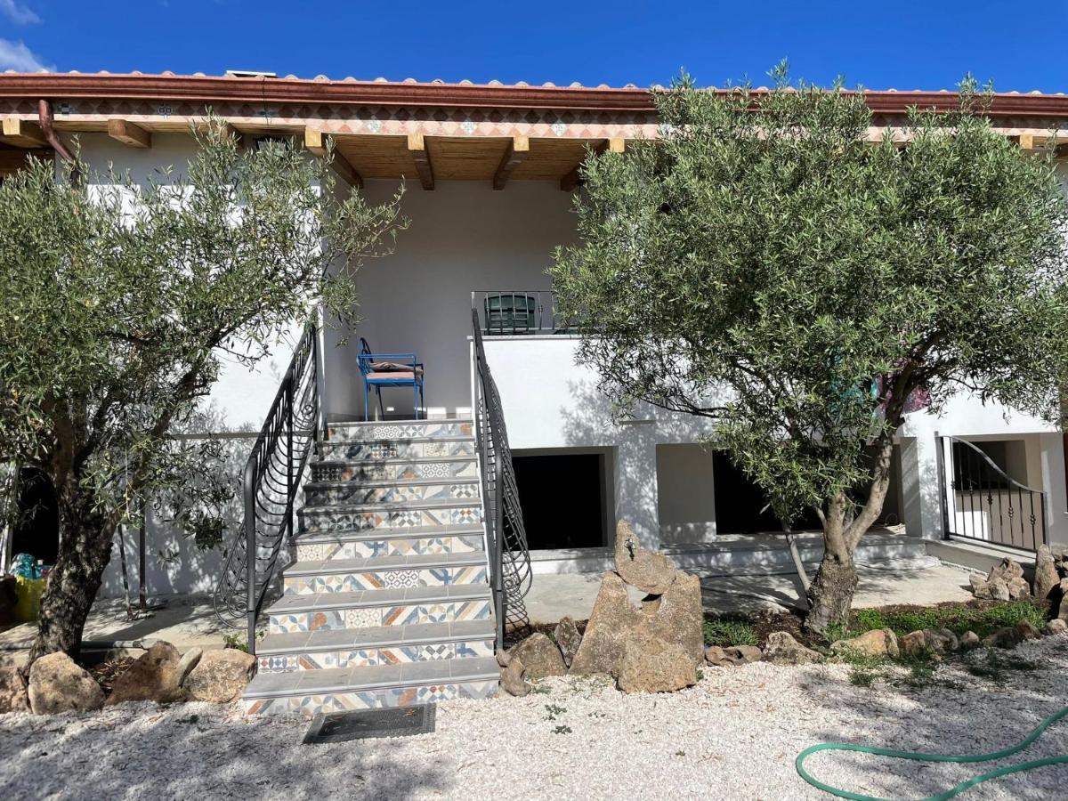 Agriturismo "Pirastreri" Siniscola Exterior foto